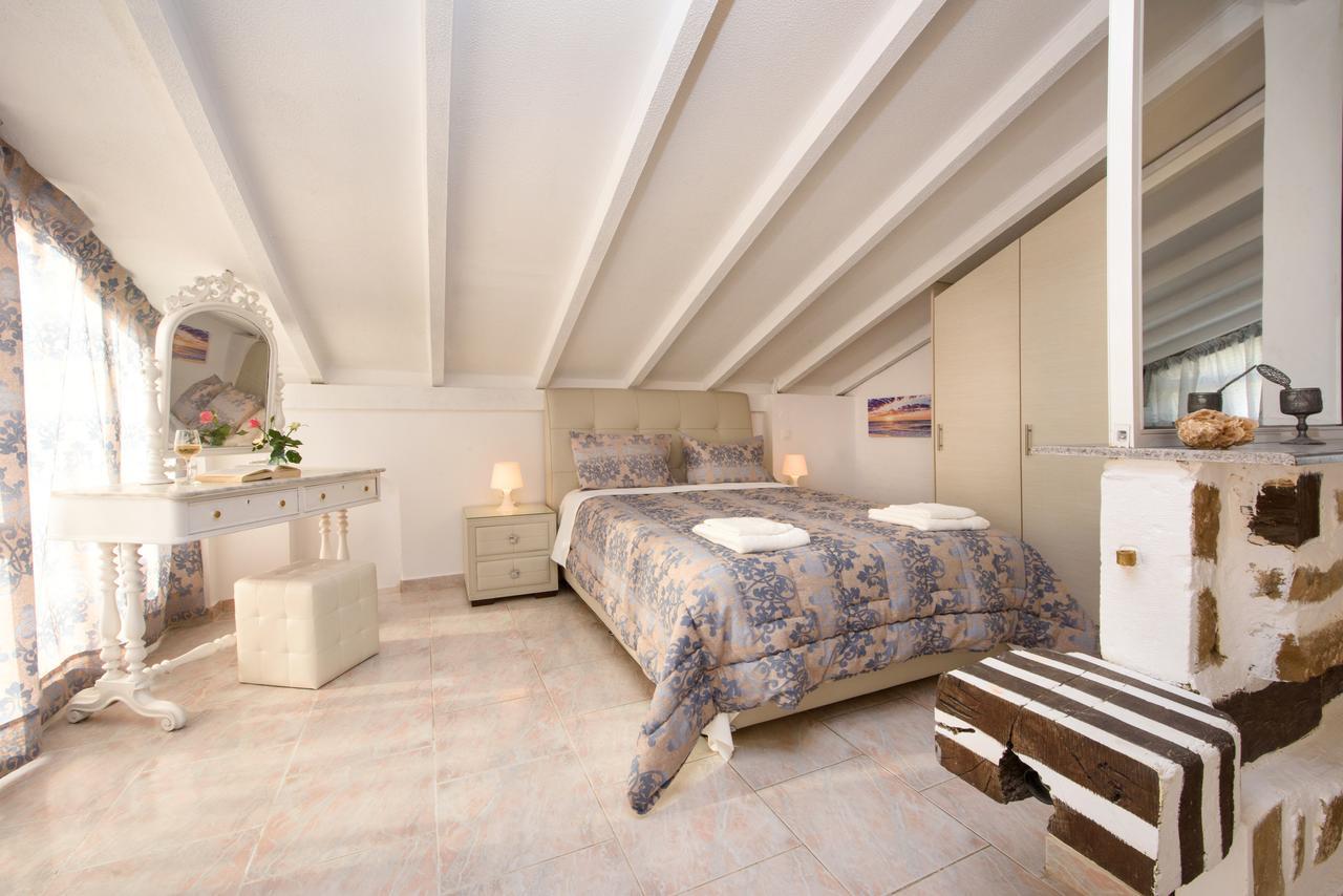 Romantic Palace Agios Gordios  Exterior foto